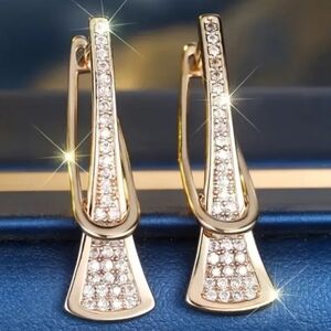 Elegant Rose Gold Crystal Earrings